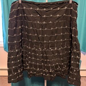 NWT Mossimo Target Black and White Patterned side zipper skirt